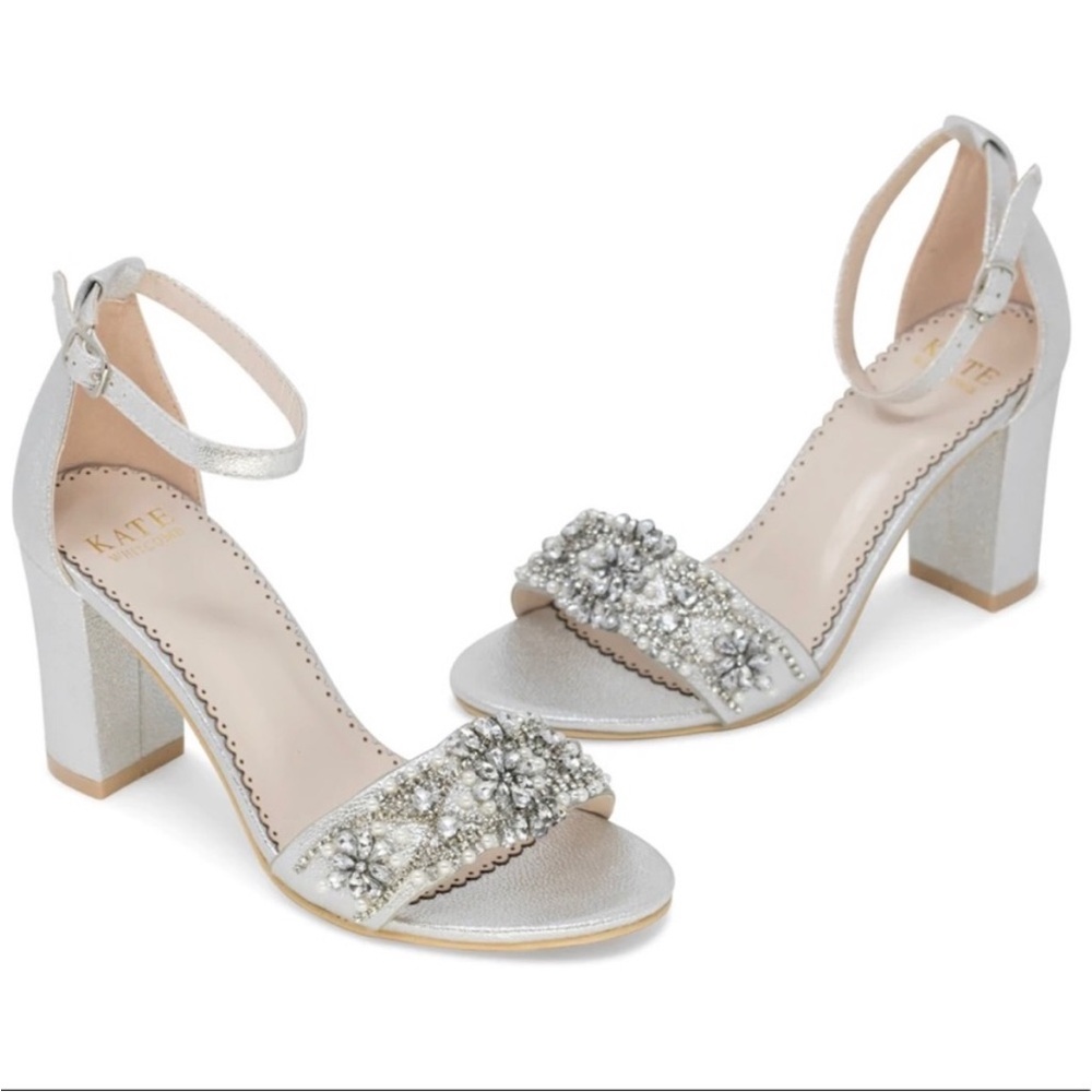 Kate Whitcomb Lucy Heels Shoes 
 Off White Bridal Size 9 Fits like 8 -8.5